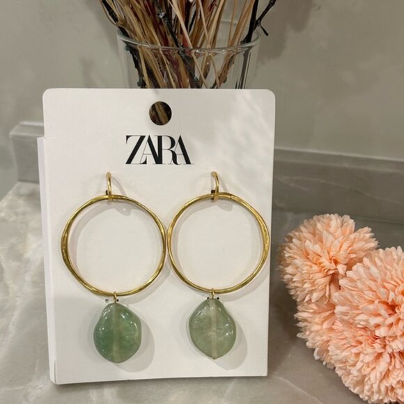 NWT Zara Oversized Resin Hoop Earrings ✨🔥🔥💖💖 - Picture 4 of 8